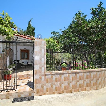 Vasia'S Small Villa Skopelos Buitenkant foto