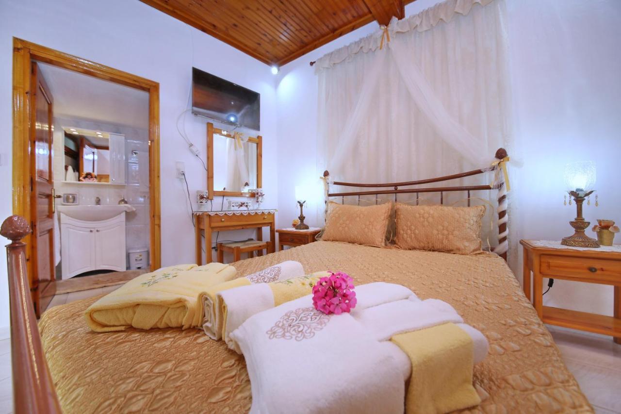 Vasia'S Small Villa Skopelos Buitenkant foto