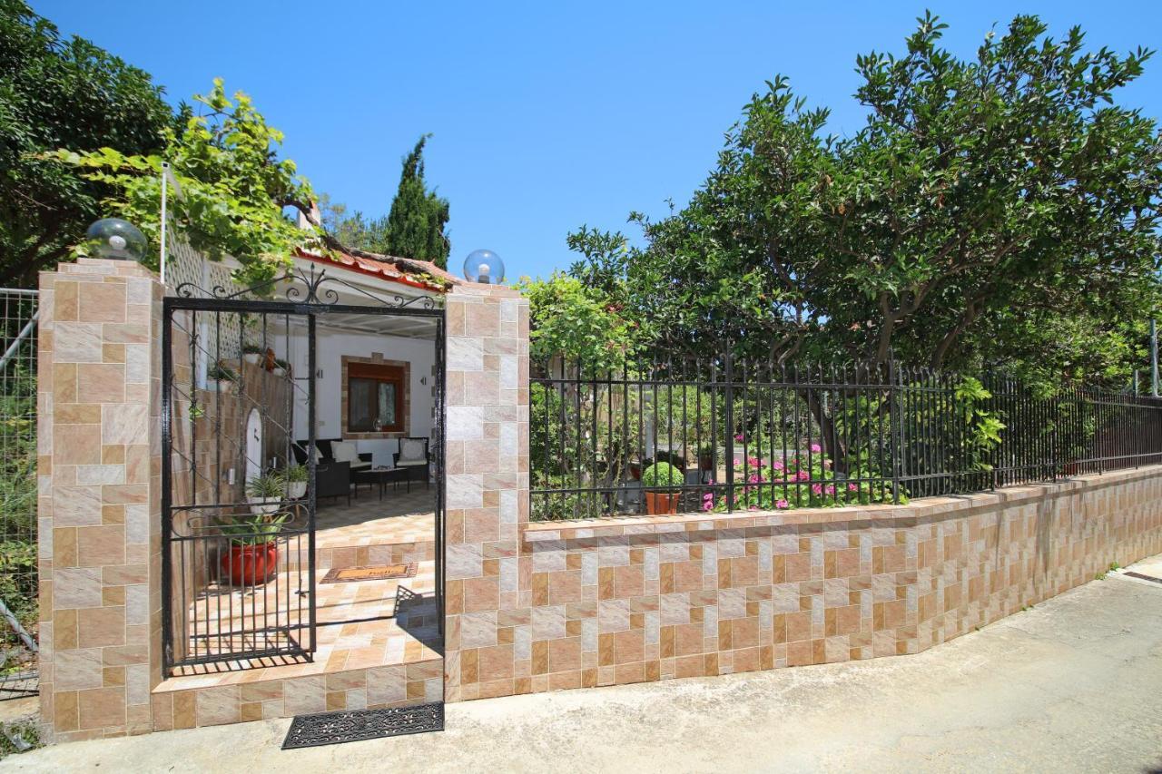 Vasia'S Small Villa Skopelos Buitenkant foto