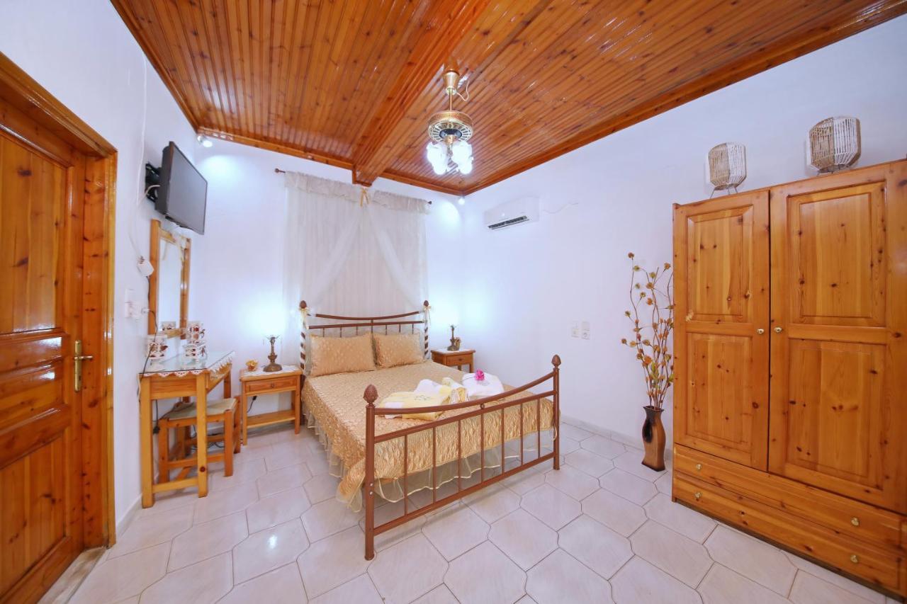 Vasia'S Small Villa Skopelos Buitenkant foto