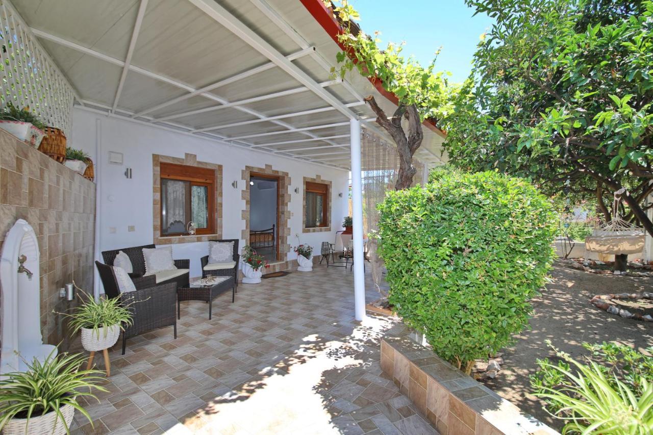 Vasia'S Small Villa Skopelos Buitenkant foto